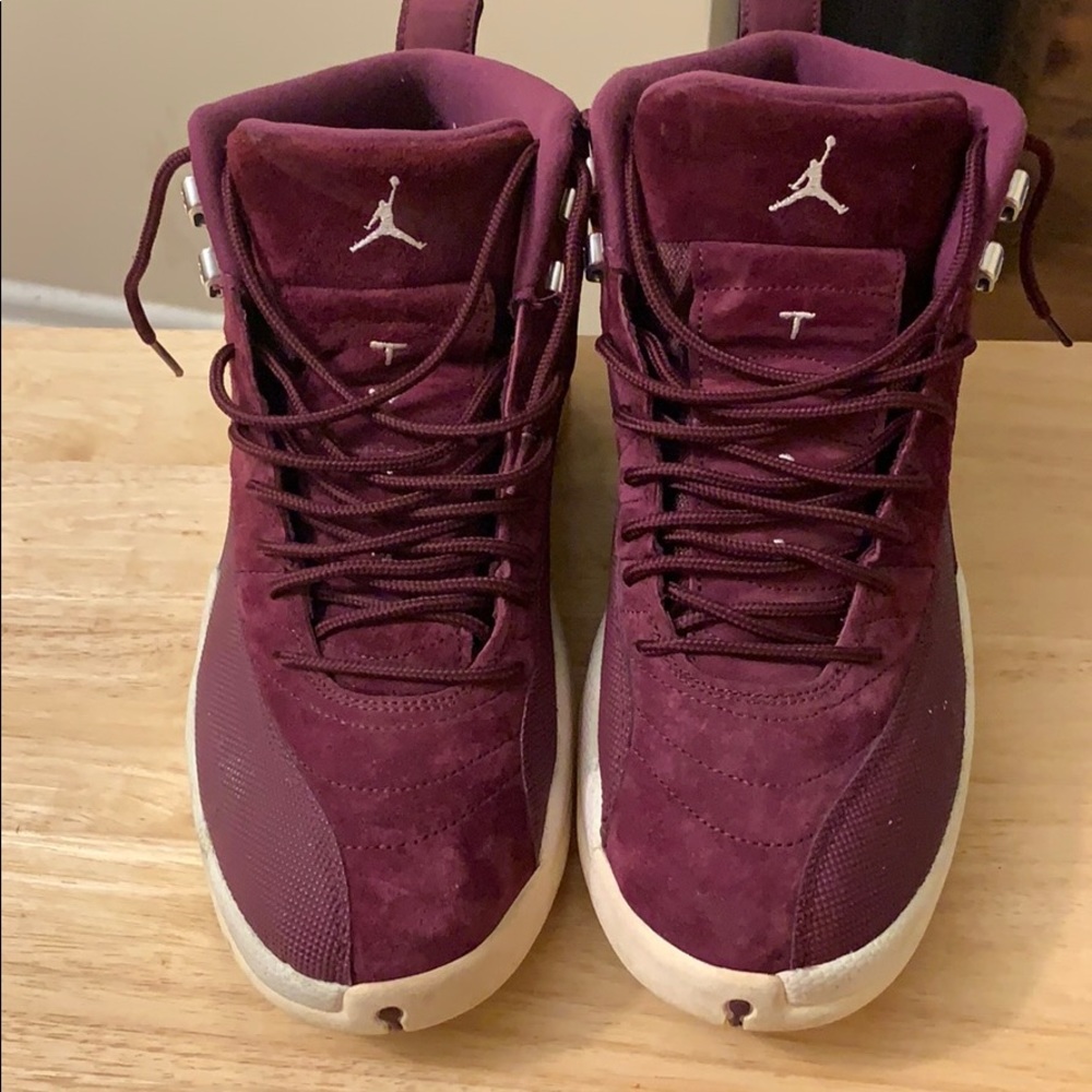Jordan 12 Bordeaux